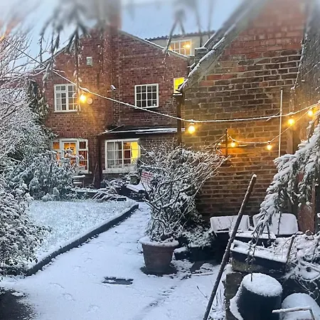 Apricot Apartament Yarm